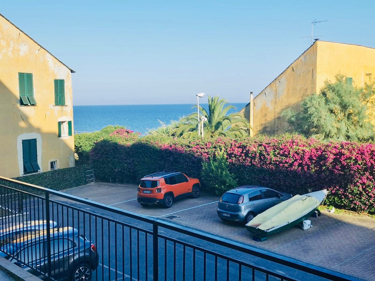 Cervo – seafront apartment with garage