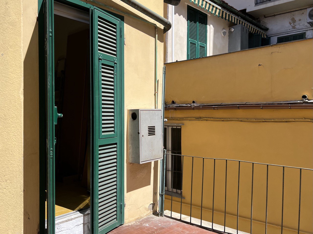 Imperia Oneglia – historic center apartment
